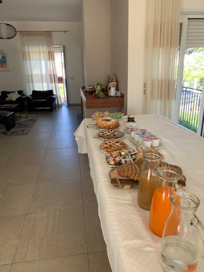 Villa Donatella Paestum Buitenkant foto